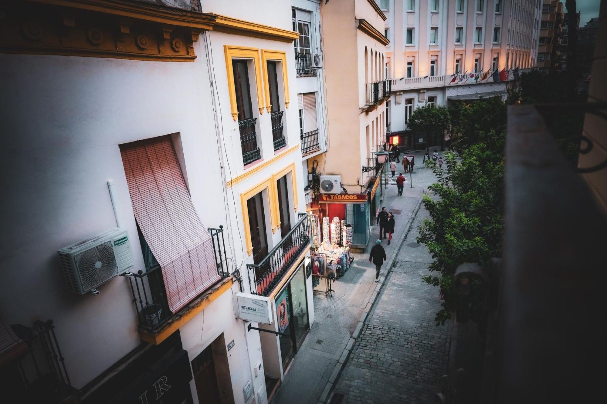 Apartamentos San Roque 塞维利亚 外观 照片