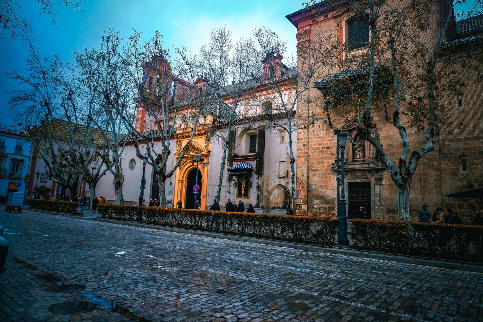 Apartamentos San Roque 塞维利亚 外观 照片