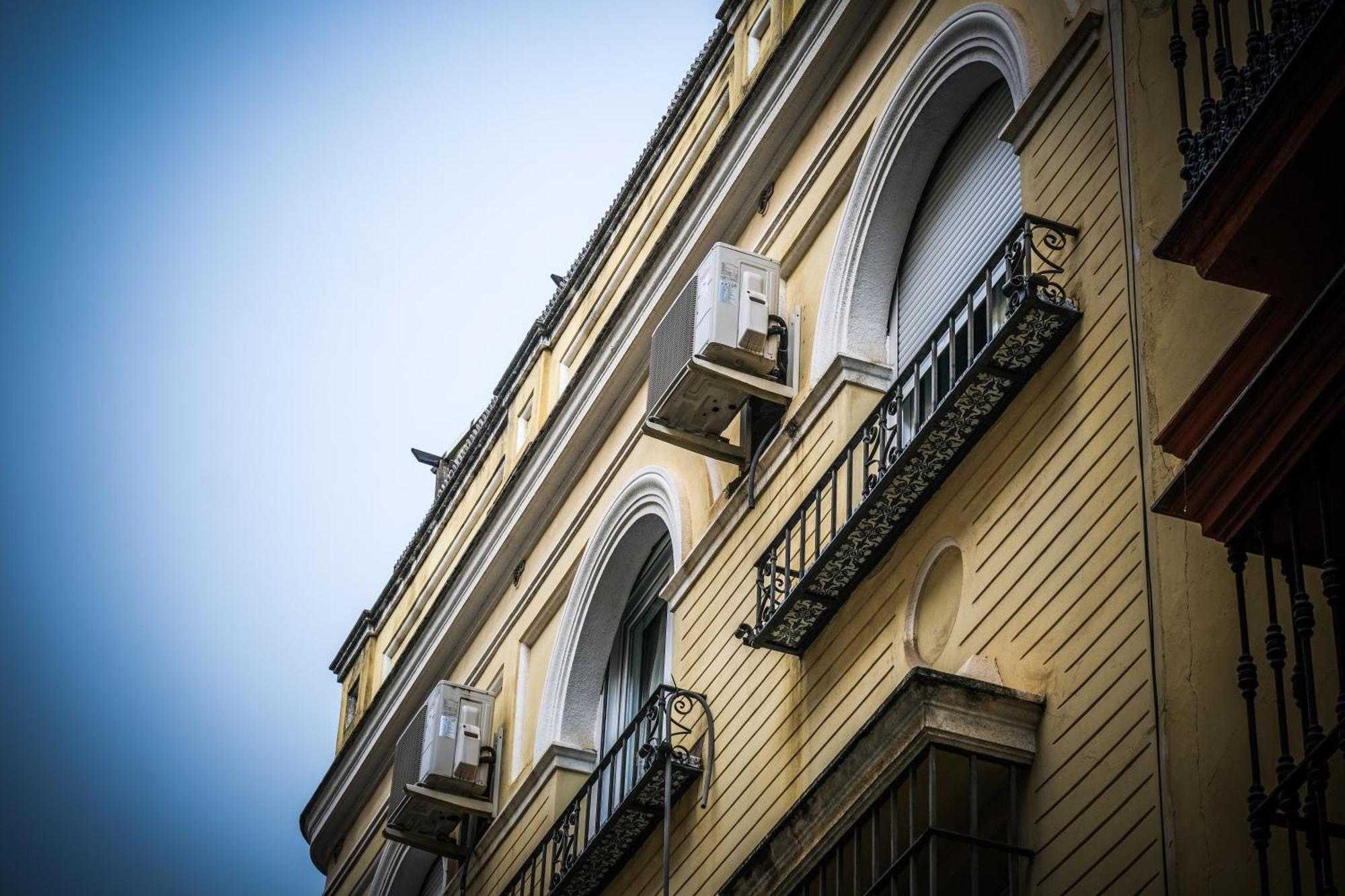 Apartamentos San Roque 塞维利亚 外观 照片