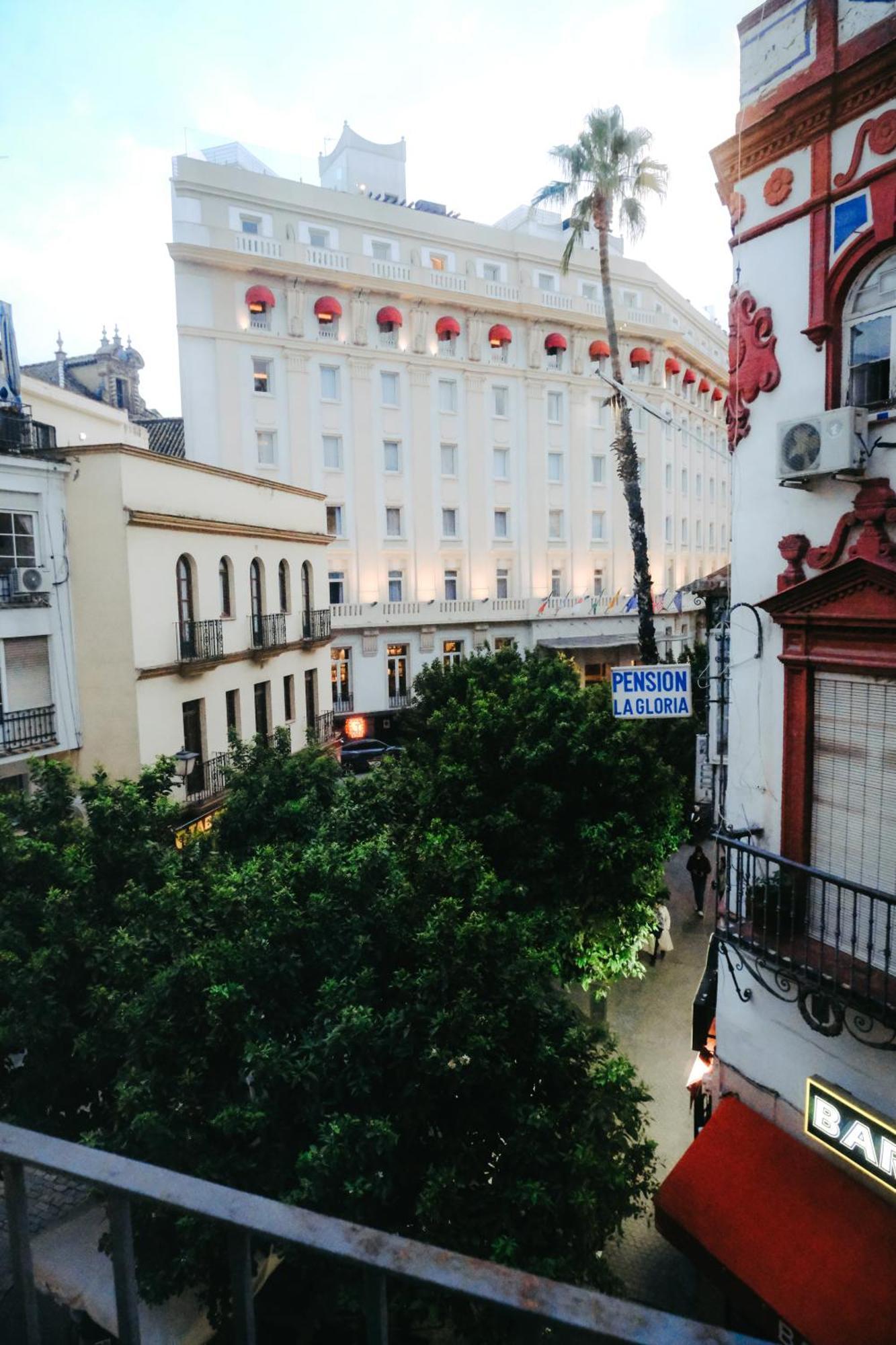 Apartamentos San Roque 塞维利亚 外观 照片